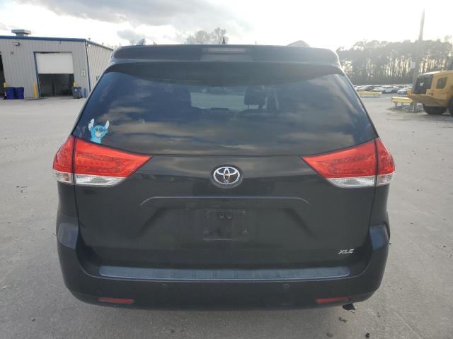 Photo 6 from auction – 2014 TOYOTA SIENNA XLE with VIN 5TDYK3DC6ES476017
