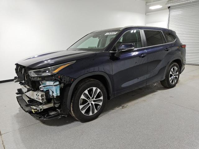 TOYOTA HIGHLANDER 2023 with VIN 5TDKDRAH8PS014788 - Photo from auction