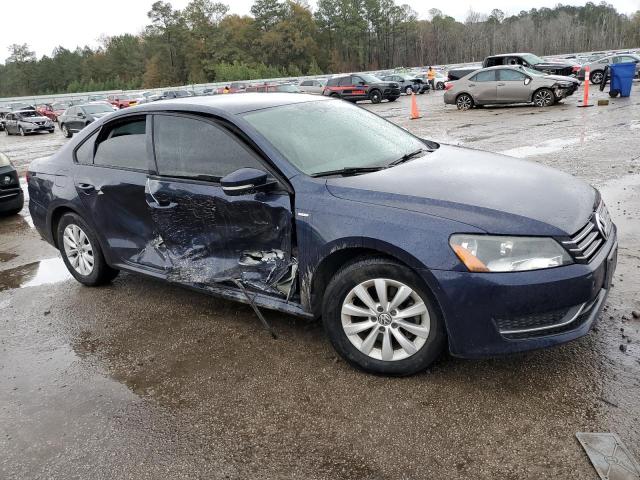 Photo 4 from auction – 2015 VOLKSWAGEN PASSAT S with VIN 1VWAT7A34FC002173