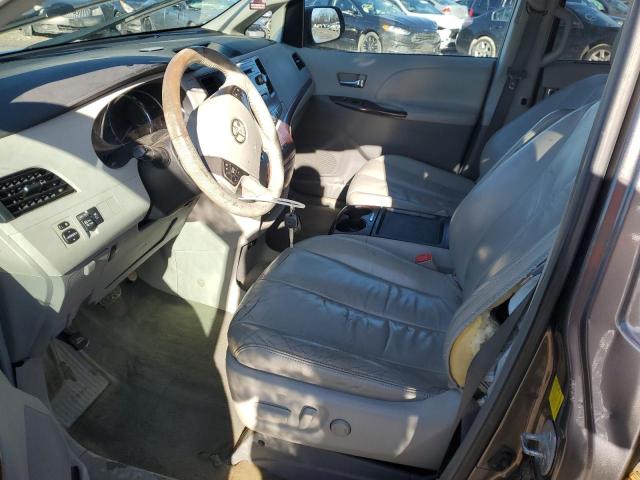 Photo 7 from auction – 2011 TOYOTA SIENNA XLE with VIN 5TDYK3DC1BS066012