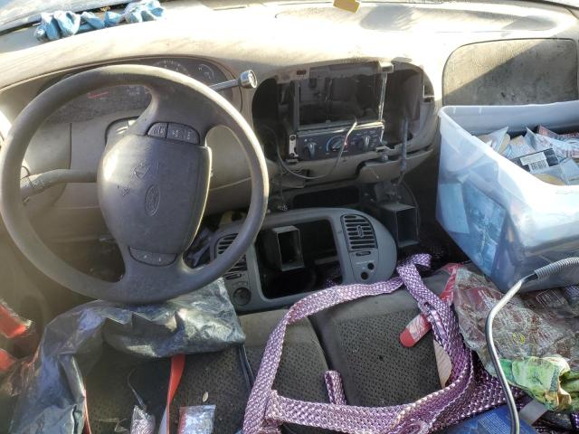 Photo 8 from auction – 2000 FORD F150 with VIN 1FTRX18L7YNA95856