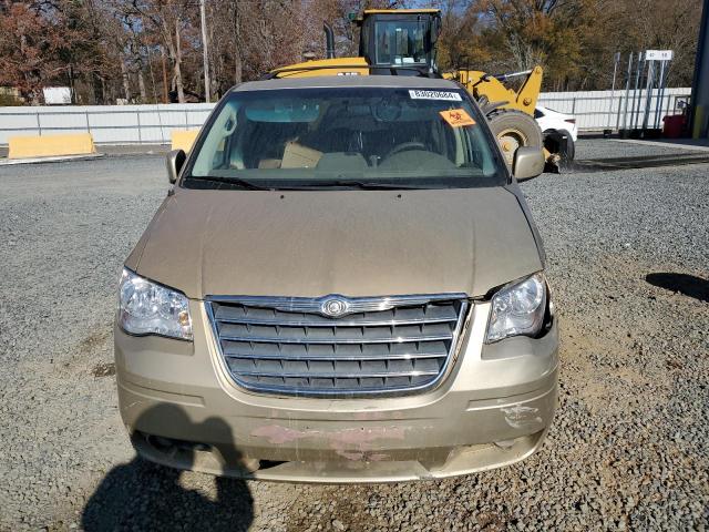 Photo 5 from auction – 2010 CHRYSLER TOWN & COU with VIN 2A4RR5D16AR449889