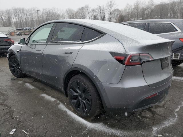 Снимка 2 от търг – 2024 TESLA MODEL Y с VIN 7SAYGAEE3RF185770