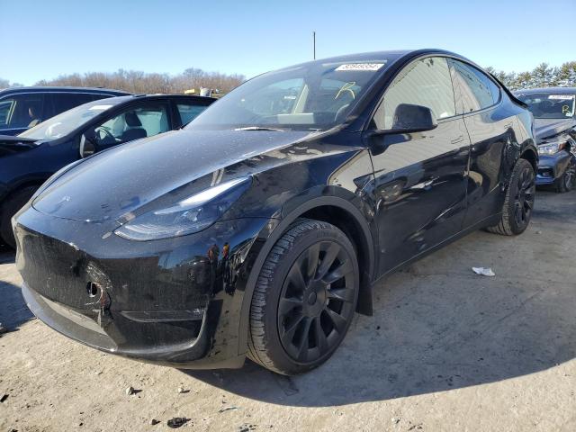 TESLA MODEL Y 2024 with VIN 7SAYGAEE3RF004232 - Photo from auction