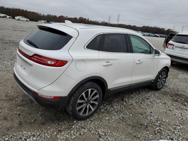 Photo 3 from auction – 2019 LINCOLN MKC RESERV with VIN 5LMCJ3C93KUL31620