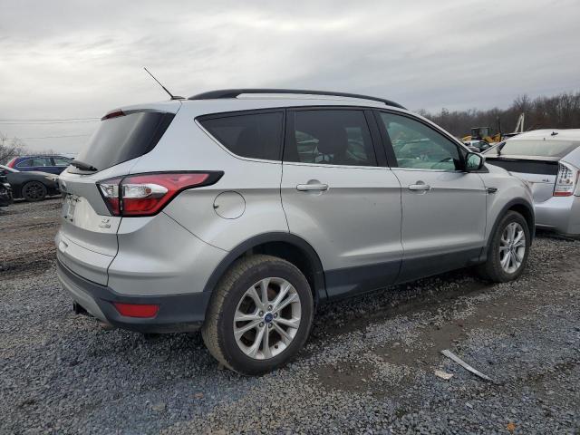 Photo 3 from auction – 2017 FORD ESCAPE SE with VIN 1FMCU9G96HUD68242