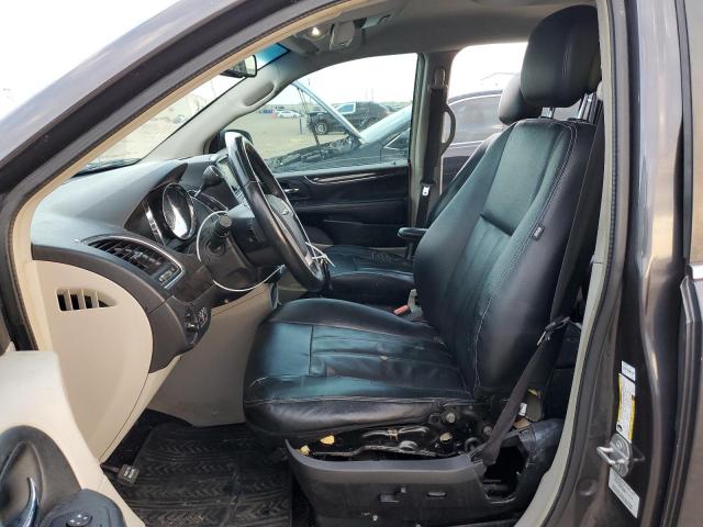 Photo 7 from auction – 2016 CHRYSLER TOWN & COU with VIN 2C4RC1BG0GR105412
