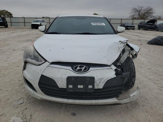 Photo 5 from auction – 2016 HYUNDAI VELOSTER with VIN KMHTC6AD4GU276902