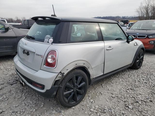 Photo 3 from auction – 2011 MINI COOPER S with VIN WMWSV3C58BTY13944