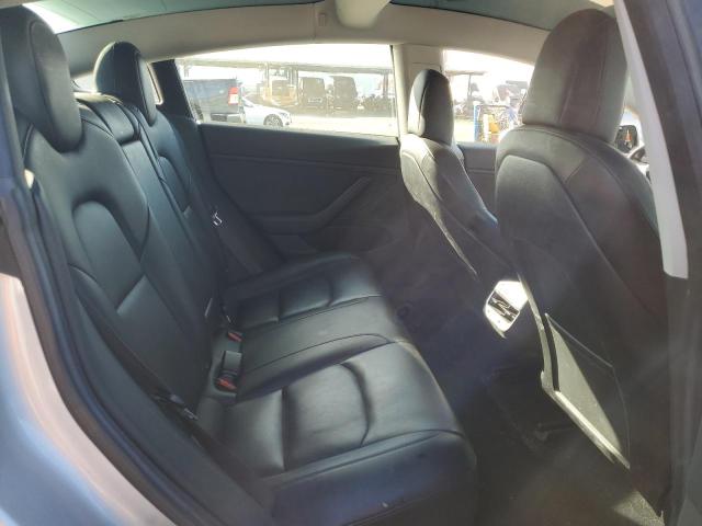 Photo 10 from auction – 2018 TESLA MODEL 3 with VIN 5YJ3E1EB2JF065336