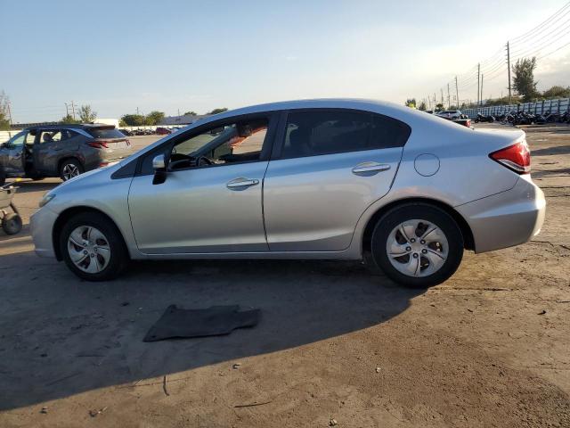 Photo 2 from auction – 2015 HONDA CIVIC LX with VIN 19XFB2F51FE027775