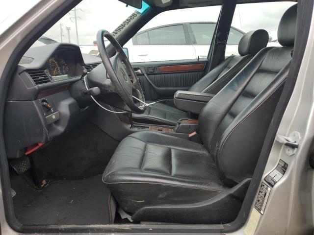 Photo 7 from auction – 1995 MERCEDES-BENZ E 320 BASE with VIN WDBEA32EXSC211428