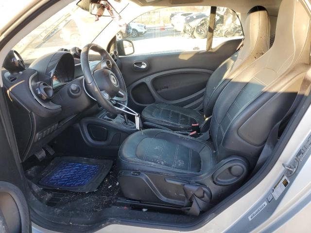 Photo 7 from auction – 2016 SMART FORTWO with VIN WMEFJ5DA9GK049205