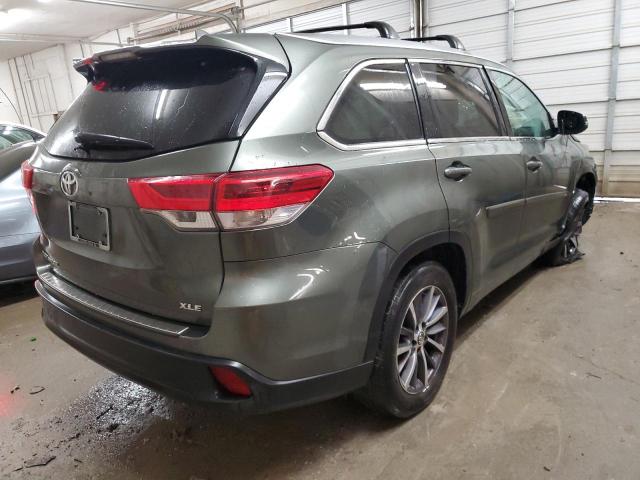 Photo 3 from auction – 2018 TOYOTA HIGHLANDER with VIN 5TDKZRFH2JS271270
