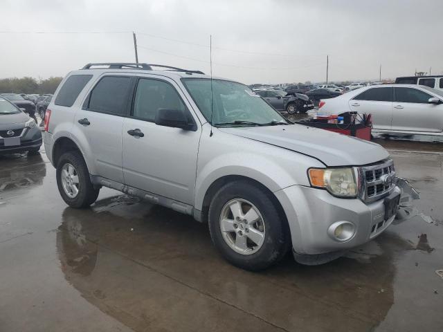 Photo 4 from auction – 2010 FORD ESCAPE XLT with VIN 1FMCU0DG2AKB20442