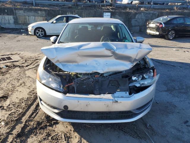 Photo 5 from auction – 2012 VOLKSWAGEN PASSAT S with VIN 1VWAP7A35CC006054