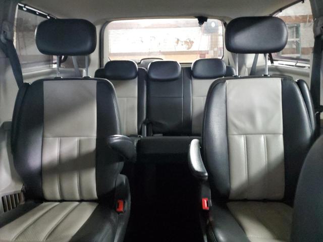 Photo 10 from auction – 2010 CHRYSLER TOWN & COU with VIN 2A4RR8DX2AR496200