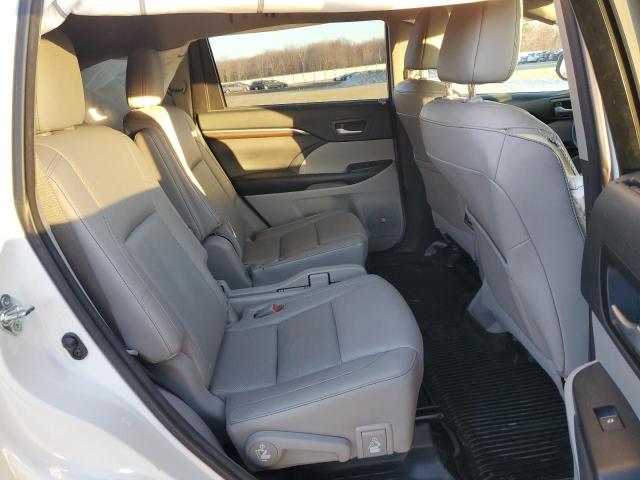 Photo 11 from auction – 2015 TOYOTA HIGHLANDER with VIN 5TDDKRFH5FS109234