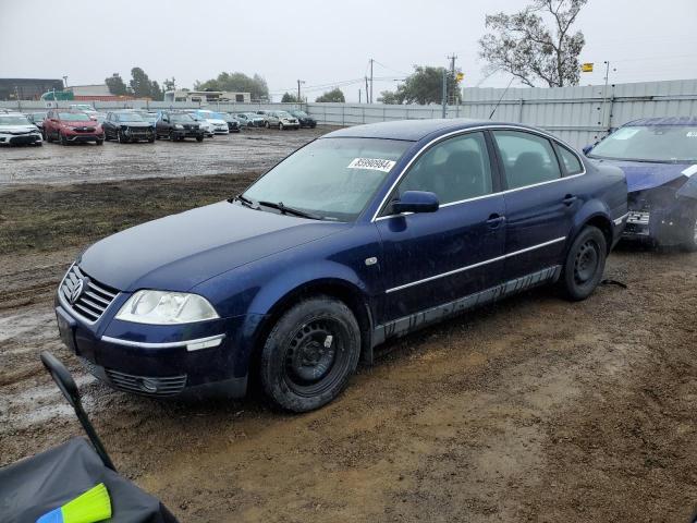 VOLKSWAGEN PASSAT GLX 2002 with VIN WVWTH63B32P069555 - Photo from auction