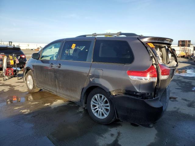 Photo 2 from auction – 2012 TOYOTA SIENNA XLE with VIN 5TDYK3DC9CS241284