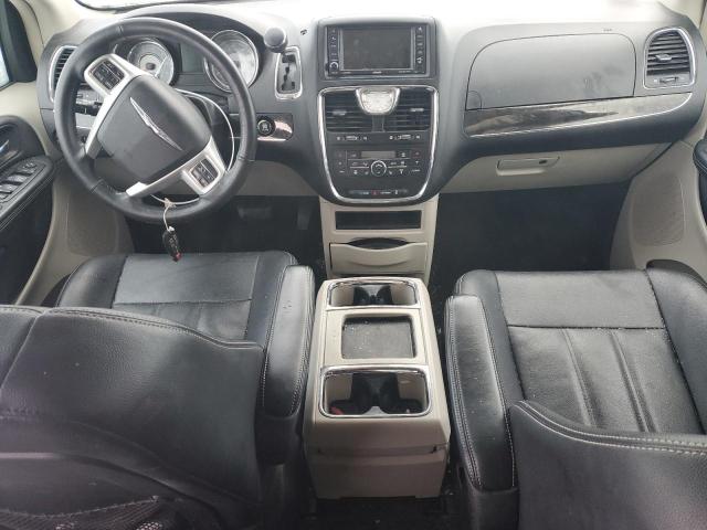 Photo 8 from auction – 2016 CHRYSLER TOWN & COU with VIN 2C4RC1BG6GR269456