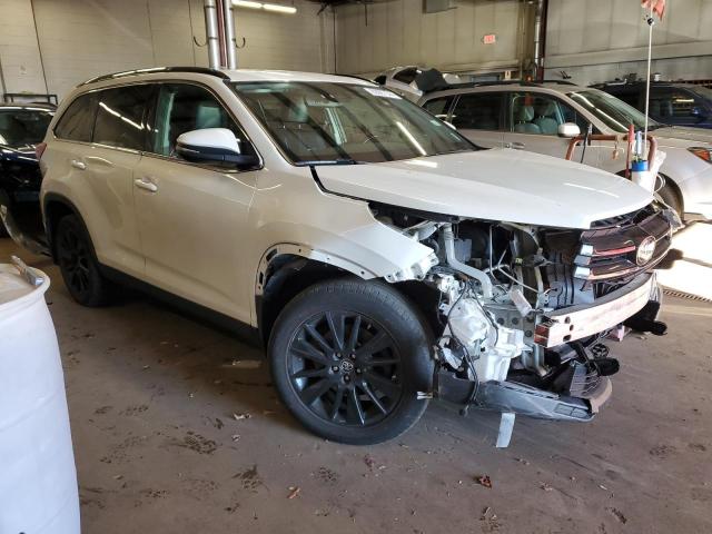 Photo 4 from auction – 2019 TOYOTA HIGHLANDER with VIN 5TDJZRFH7KS564286