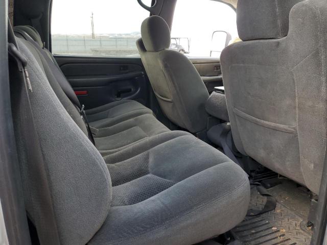 Photo 10 from auction – 2004 CHEVROLET SILVERADO with VIN 1GCHK23204F237631