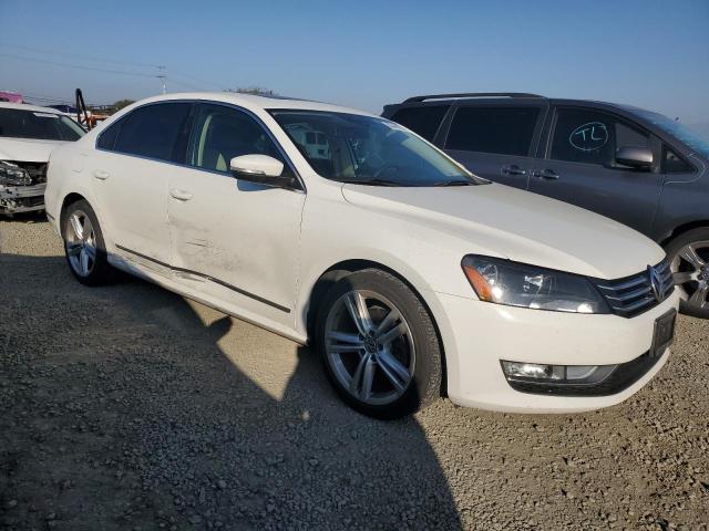 Photo 4 from auction – 2015 VOLKSWAGEN PASSAT SE with VIN 1VWBT7A36FC019450