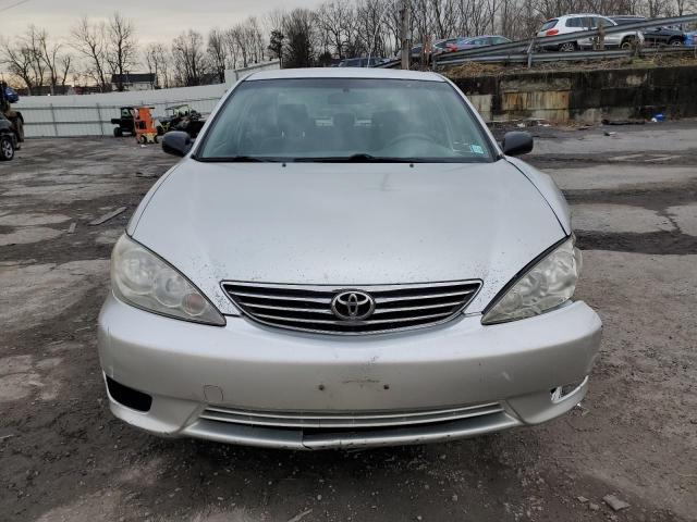 Photo 5 from auction – 2005 TOYOTA CAMRY with VIN JTDBE32K353027032