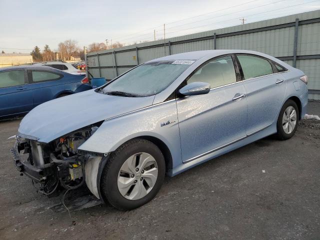 HYUNDAI SONATA HYB 2015 with VIN KMHEC4A40FA134902 - Photo from auction