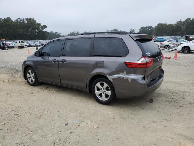 Photo 2 from auction – 2015 TOYOTA SIENNA LE with VIN 5TDKK3DC2FS556891