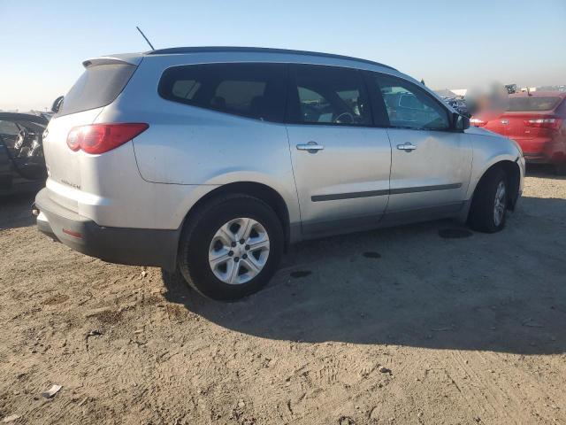 Photo 3 from auction – 2010 CHEVROLET TRAVERSE L with VIN 1GNLREED7AS149370