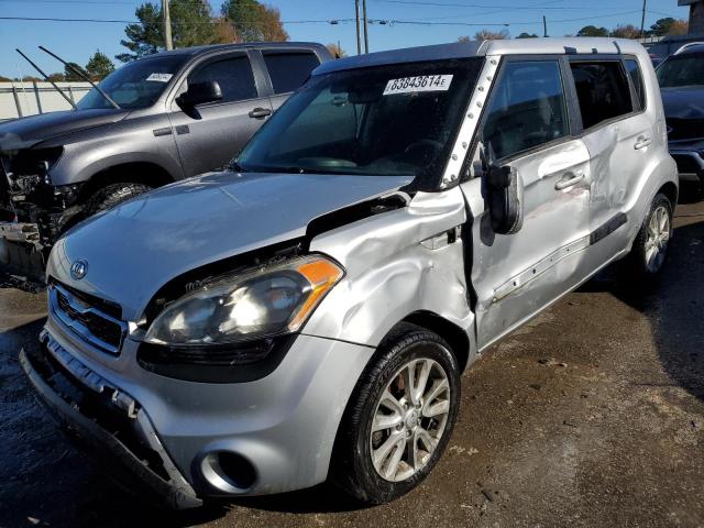 KIA SOUL + 2012 with VIN KNDJT2A66C7371136 - Photo from auction