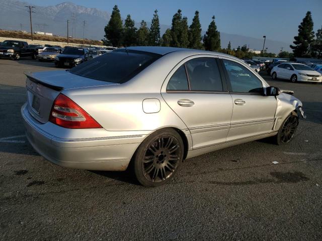 Photo 3 from auction – 2002 MERCEDES-BENZ C CLASS with VIN WDBRF61J22E003471
