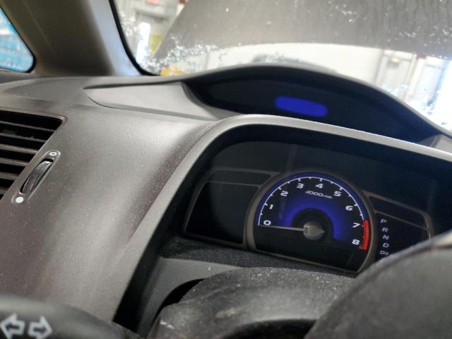 Фото 9 с аукциона – 2010 HONDA CIVIC LX с VIN 19XFA1F5XAE007420