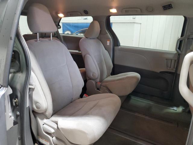 Photo 11 from auction – 2016 TOYOTA SIENNA with VIN 5TDZK3DCXGS727550