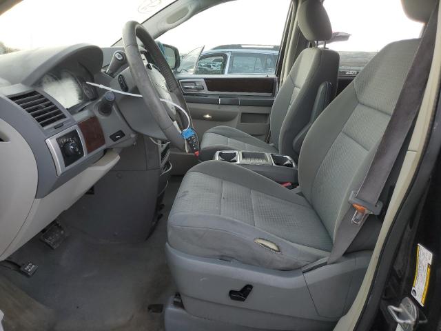 Photo 7 from auction – 2010 CHRYSLER TOWN & COU with VIN 2A4RR5D16AR226378