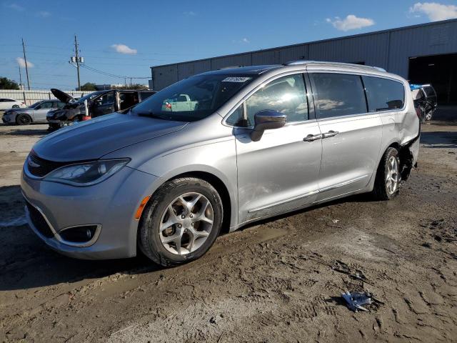 CHRYSLER PACIFICA L 2019 with VIN 2C4RC1GG6KR617225 - Photo from auction