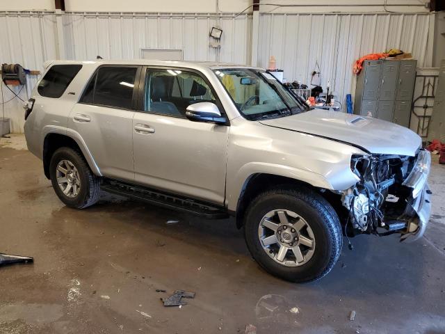 Photo 4 from auction – 2016 TOYOTA 4RUNNER SR with VIN JTEBU5JR1G5370180