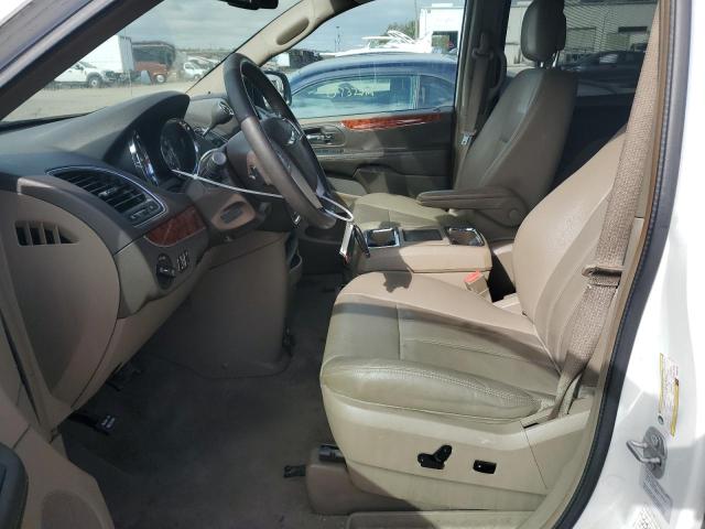 Photo 7 from auction – 2016 CHRYSLER TOWN & COU with VIN 2C4RC1BGXGR287197