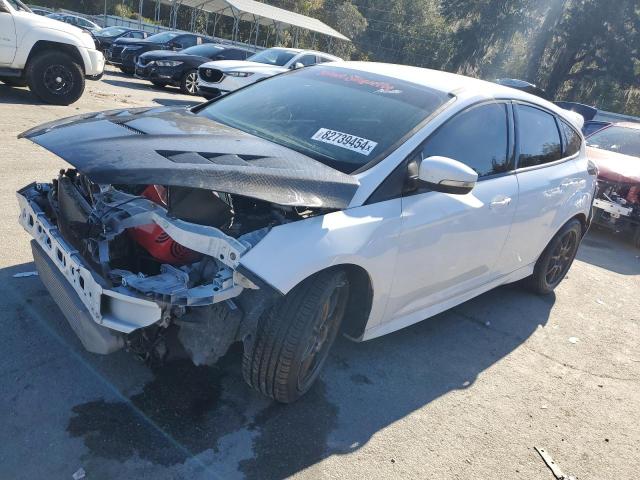 FORD FOCUS ST 2016 with VIN 1FADP3L9XGL277861 - Photo from auction