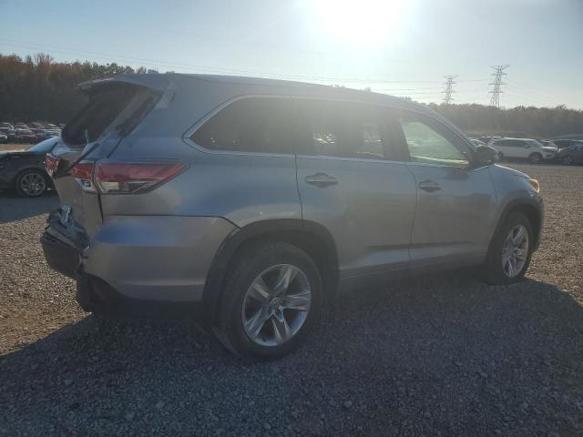 Photo 3 from auction – 2015 TOYOTA HIGHLANDER with VIN 5TDYKRFH4FS040120