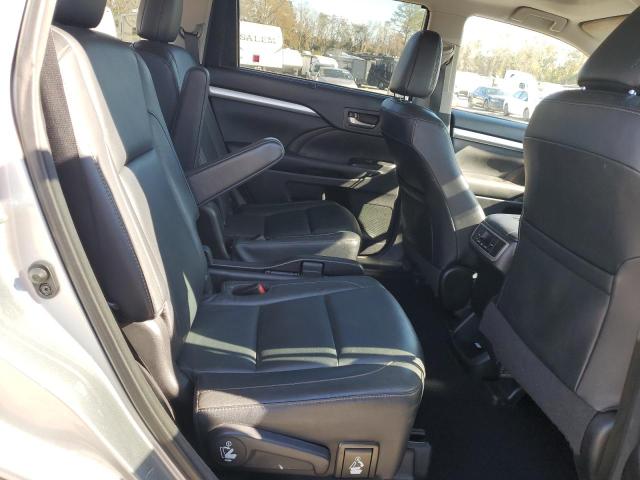 Photo 11 from auction – 2016 TOYOTA HIGHLANDER with VIN 5TDKKRFH4GS501002