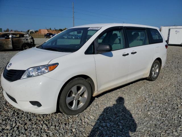 TOYOTA SIENNA 2016 with VIN 5TDZK3DC4GS704121 - Photo from auction
