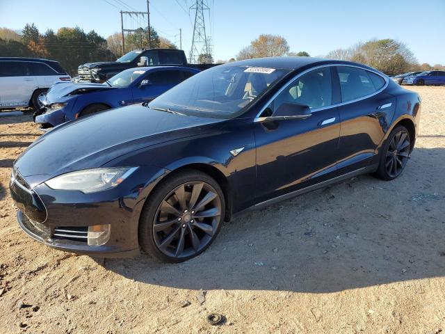 TESLA MODEL S 85 2015 with VIN 5YJSA1H29FFP71262 - Photo from auction
