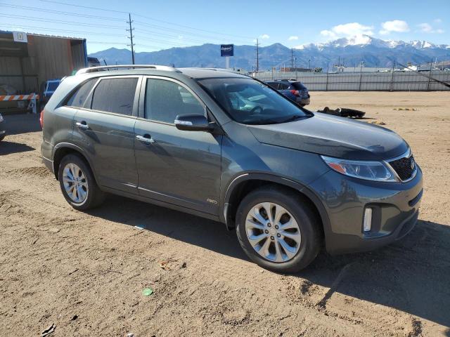 Photo 4 from auction – 2014 KIA SORENTO EX with VIN 5XYKUDA71EG497965