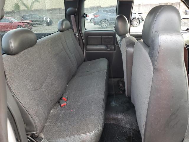 Photo 11 from auction – 2004 CHEVROLET SILVERADO with VIN 1GCEC19V64E387213