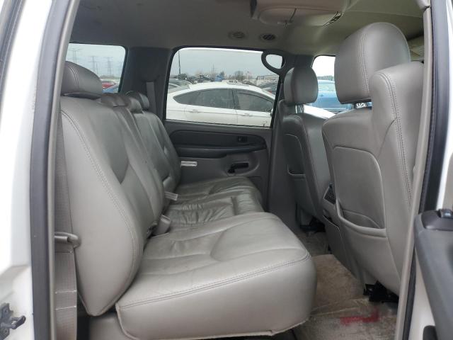 Photo 10 from auction – 2003 CHEVROLET SUBURBAN K with VIN 3GNFK16Z23G227181