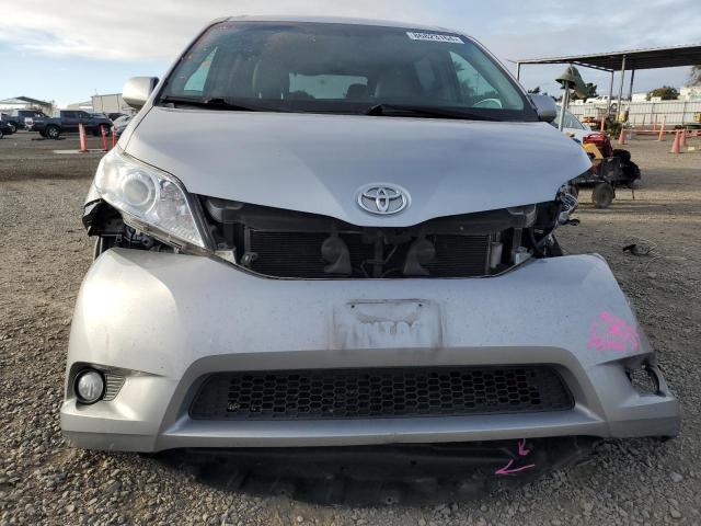 Photo 5 from auction – 2015 TOYOTA SIENNA XLE with VIN 5TDYK3DC6FS654073