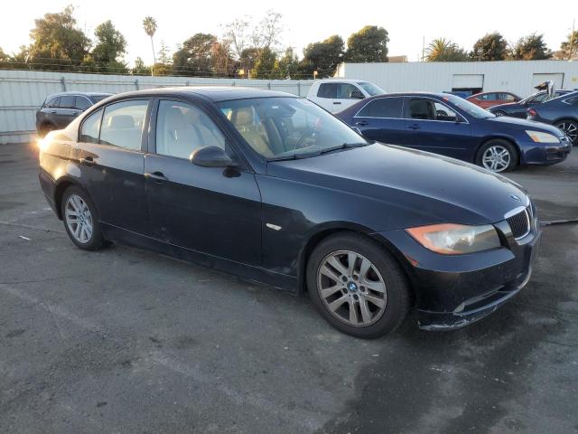 Photo 4 from auction – 2006 BMW 325 I with VIN WBAVB135X6KX62811